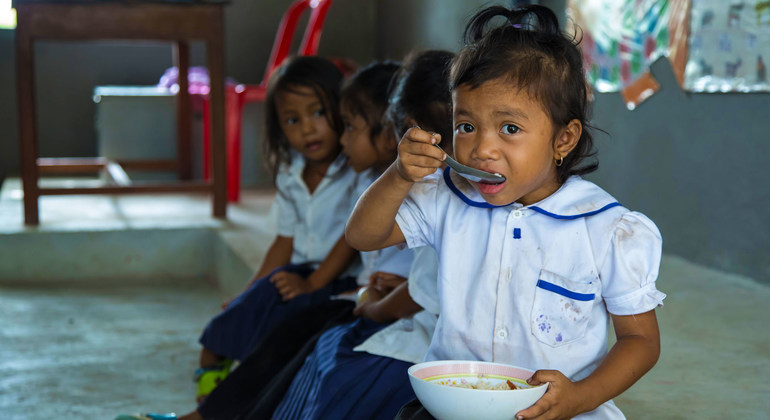 un-backs-plans-to-ensure-regular,-healthy-school-meals-for-every-child-in-need-by-2030