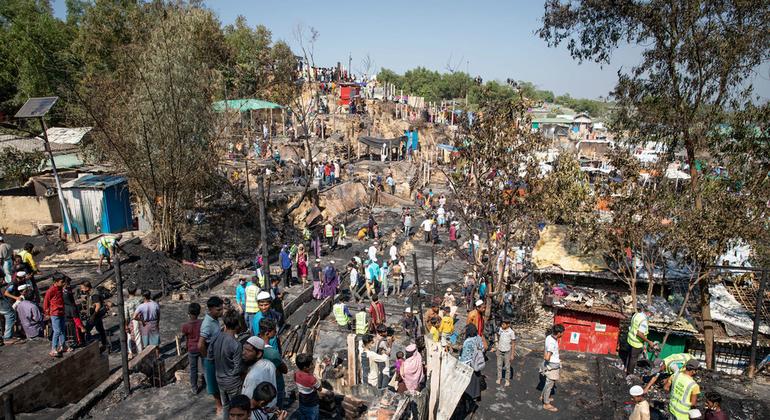 bangladesh:-second-fire-in-a-week-tears-through-vast-rohingya-refugee-camp