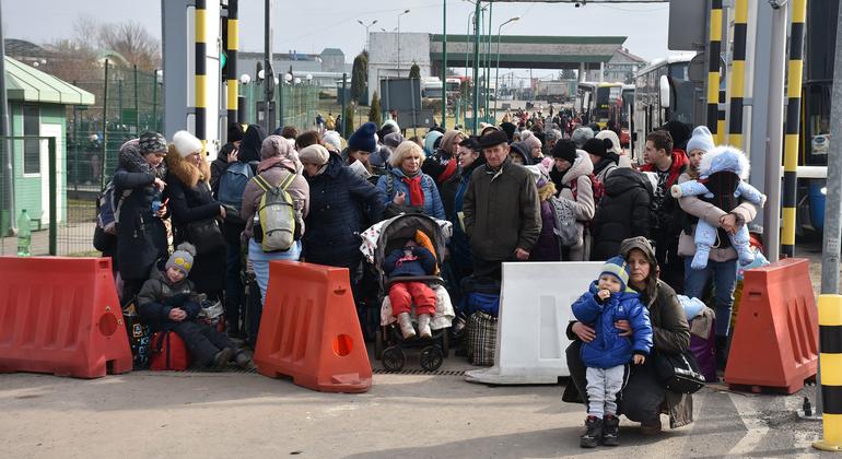 first-person:-witnessing-the-pain-of-ukraine-refugees-wrenched-apart