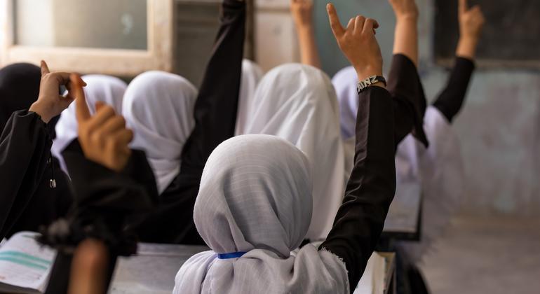taliban’s-backtracking-on-girls’-education,-‘deeply-damaging’