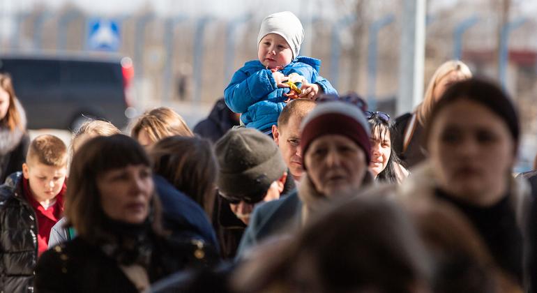 ‘difficult-months-ahead’-in-ukraine,-as-deaths-rise,-along-with-global-shortages