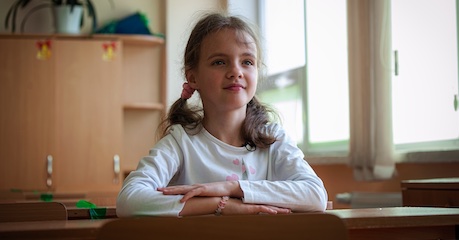 back-to-school-after-fleeing-war:-ukrainian-students-in-moldova