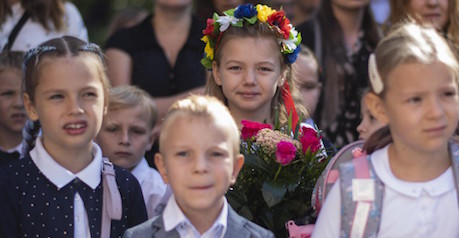 ukrainian-refugees-head-back-to-school