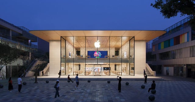 apple-most-profitable-company-in-china,-thanks-to-us-sanctions-and-cook’s-diplomacy