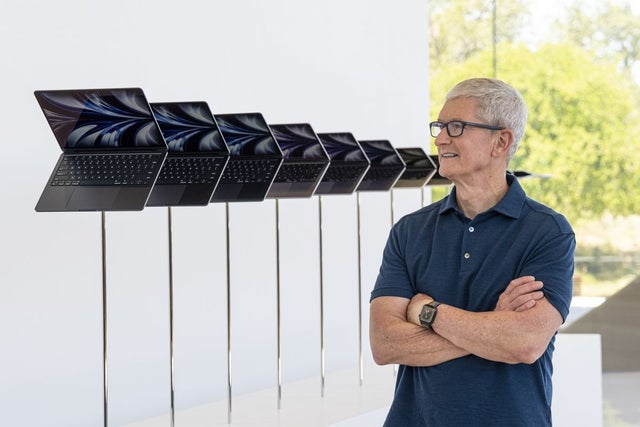 apple-prepares-to-get-made-in-us-chips-in-pivot-from-asia