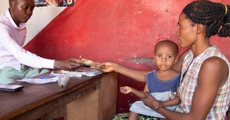 humanitarian-cash-transfers-provide-lifeline-to-vulnerable-families
