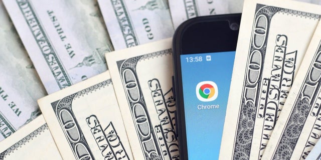 google-said-to-give-apple-cut-of-chrome-ios-search-revenue
