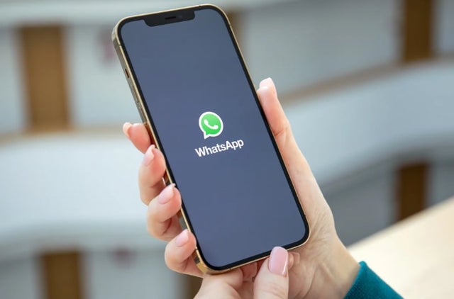 whatsapp-adds-picture-in-picture-for-video-calls-on-ios