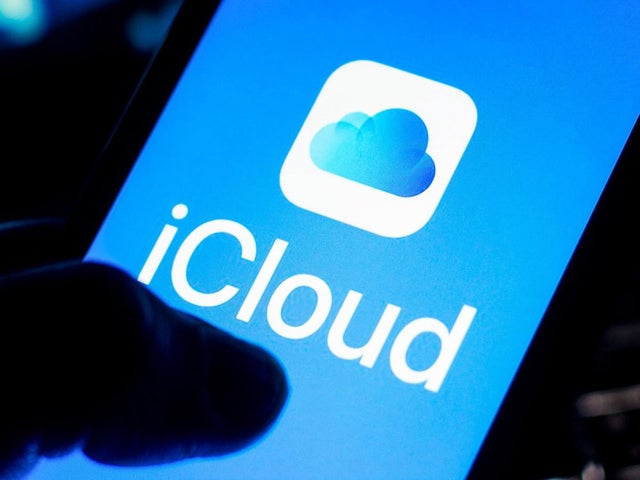 apple’s-cloud-chief-to-step-down,-adding-to-wave-of-departures