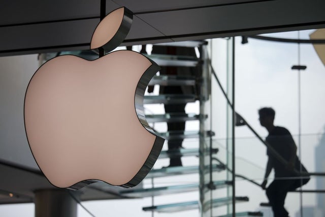 apple-delays-bonuses-for-some-and-limits-hiring-in-latest-cost-cutting-effort