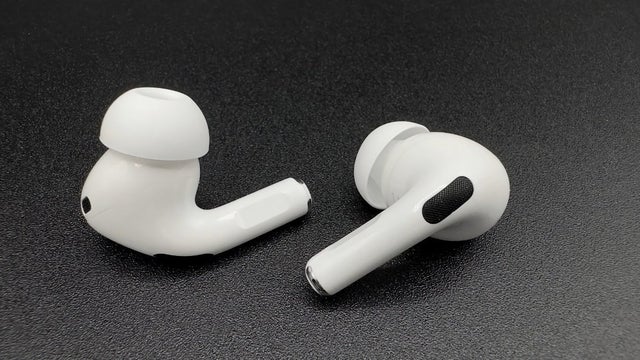 new-airpods-firmware-update-pulled-after-apple-error-[u]