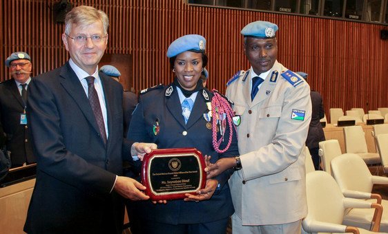 un-policewoman-recognized-for-‘speaking-up-and-speaking-out’-on-behalf-of-the-vulnerable
