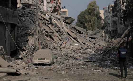 world-news-in-brief:-displacement-in-gaza-and-israel,-afghan-earthquake-response