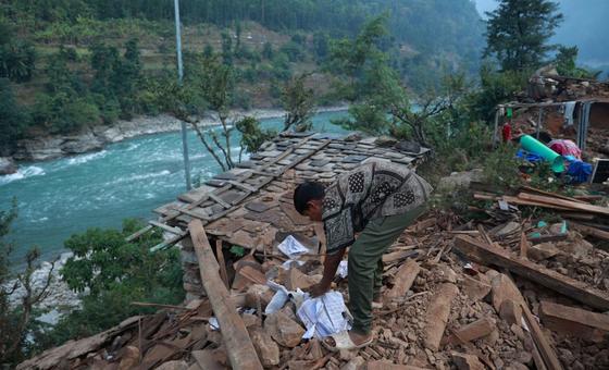 nepal-quake:-un-response-continues,-as-aftershocks-leave-families-traumatized