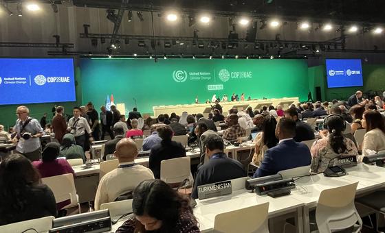 cop28-ends-with-call-to-‘transition-away’-from-fossil-fuels;-un’s-guterres-says-the-industry-will-phase-out-‘whether-they-like-it-or-not’