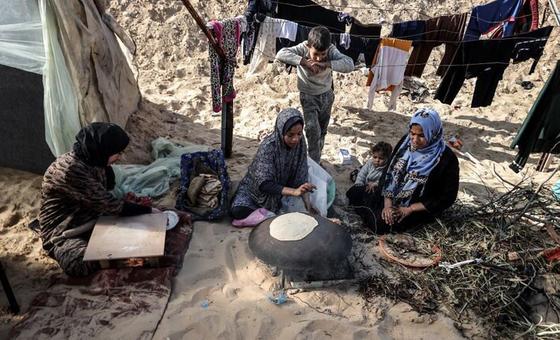 gaza-crisis:-starvation-must-never-be-allowed-to-happen,-says-un-rights-chief