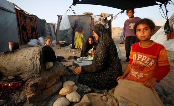 new-famine-alert-for-gaza-where-families-go-days-without-food